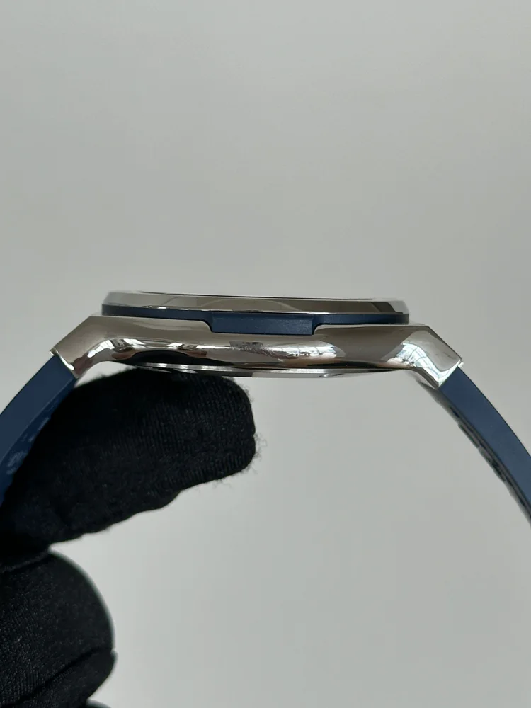 Hublot Classic Fusion Blue 542.NX.7170.LR